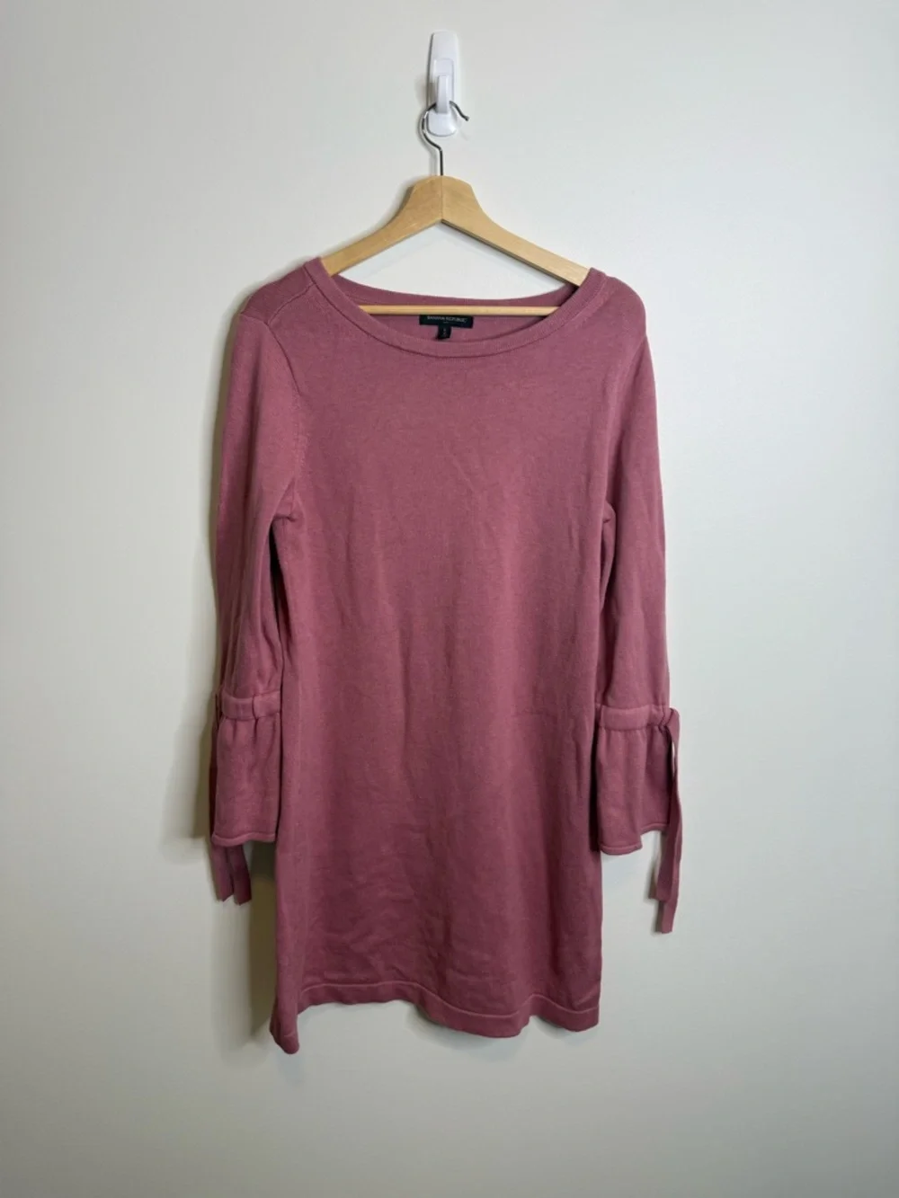 banana republic pink sweater dress Banana Republic Sweater Dress Size Small Magenta Pink Ruffle Bell Sleeve Womens